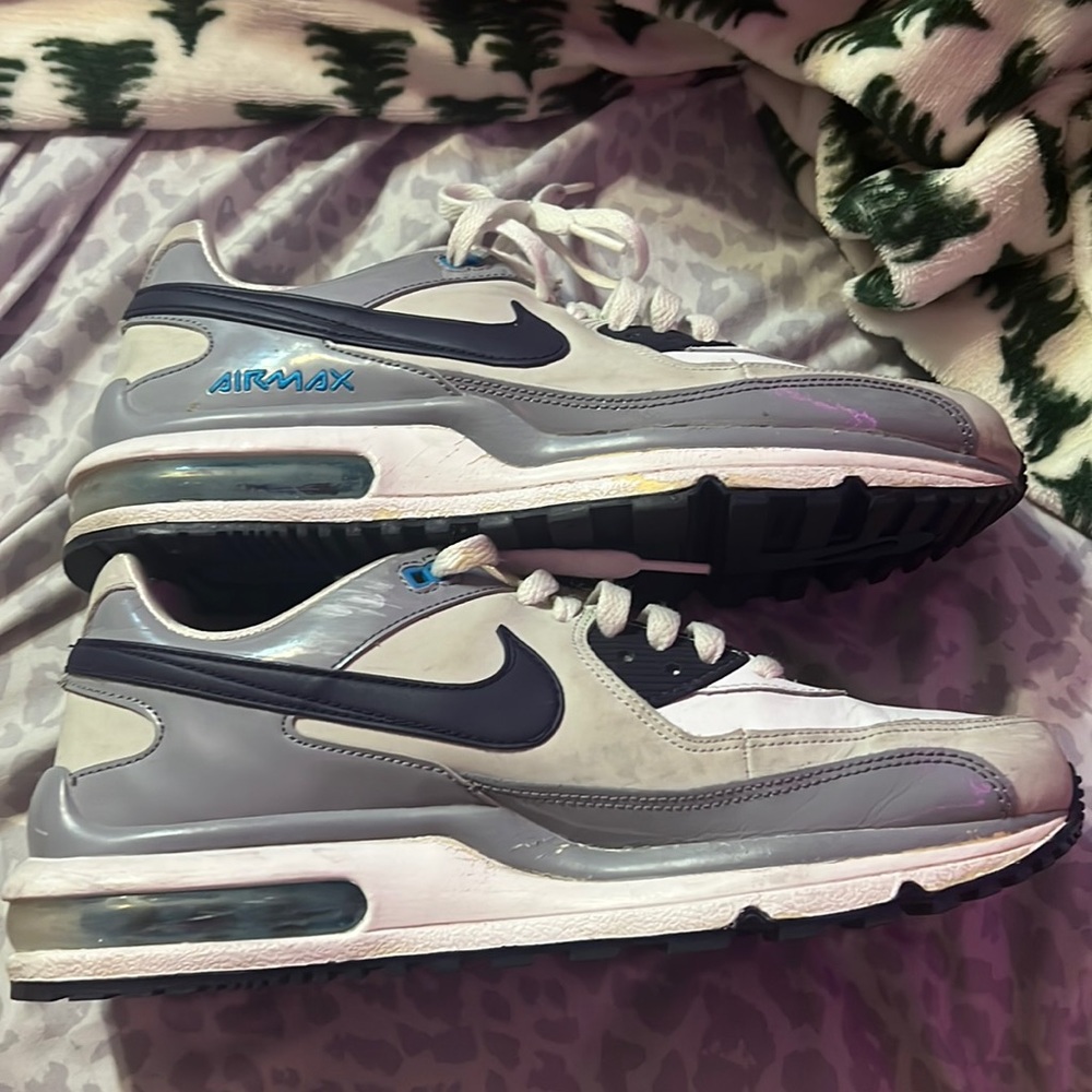 teal nike airmax